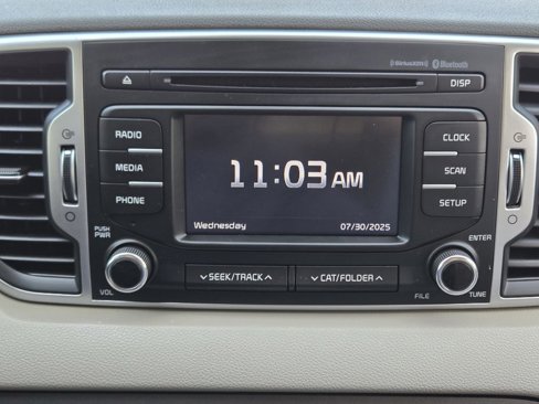 Used 2017 Kia Sportage LX image 18