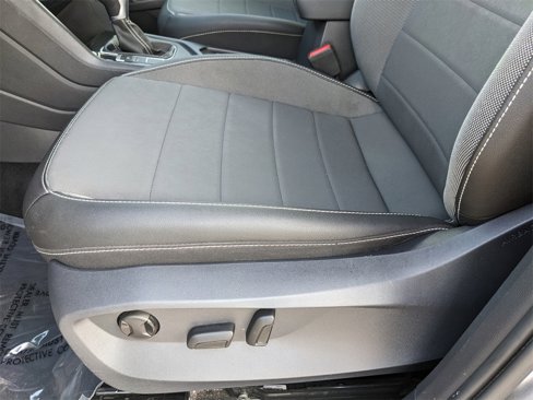Certified 2024 Volkswagen Taos SE image 22