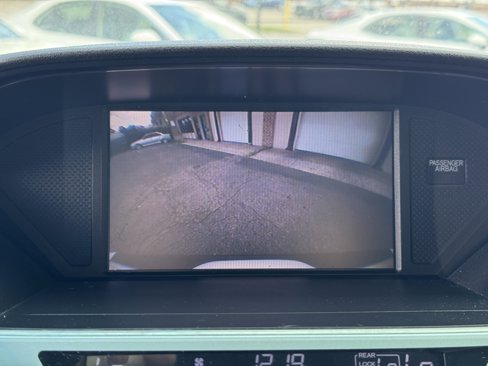 Used 2011 Honda Pilot Touring image 18