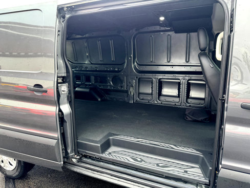 Used 2023 Ford E-Transit Low Roof image 18
