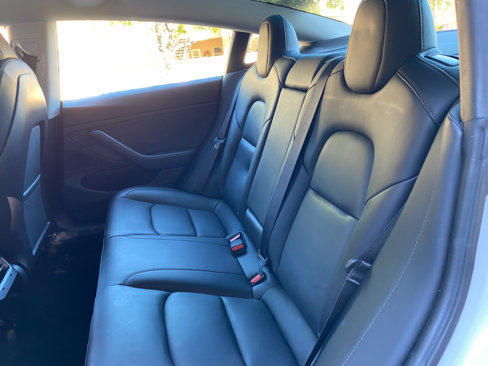 Used 2019 Tesla Model 3 Mid Range image 32
