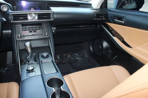 Used 2020 Lexus IS 300 image 29