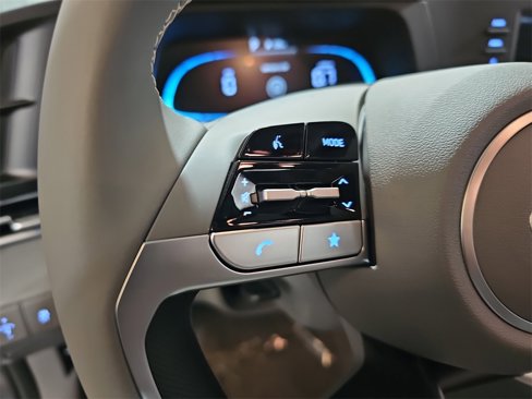 New 2025 Hyundai Elantra Sport image 16