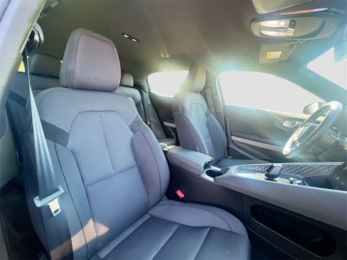 Used 2023 Polestar Polestar 2 w/ Pilot Pack image 28