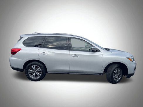 Used 2020 Nissan Pathfinder SV image 14