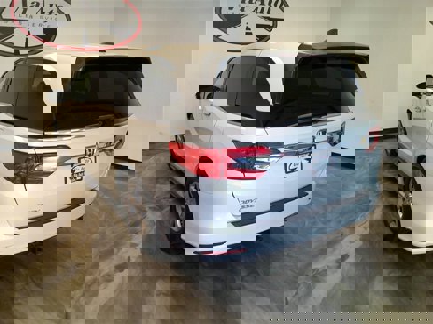 Used 2018 Honda Odyssey EX-L image 9