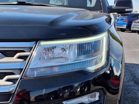 Used 2018 Ford Explorer XLT w/ Equipment Group 202A image 24