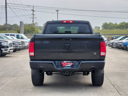 Used 2018 RAM 1500 Express w/ Black Ram 1500 Express Group image 18