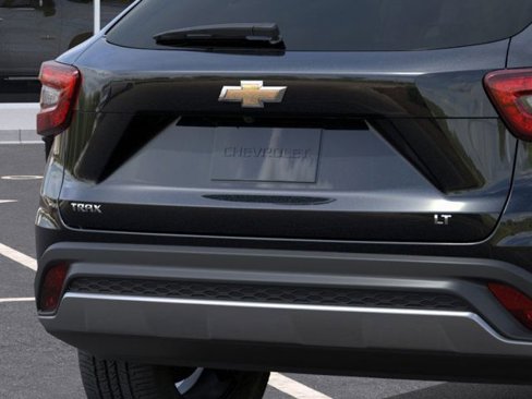 New 2025 Chevrolet Trax LT image 14