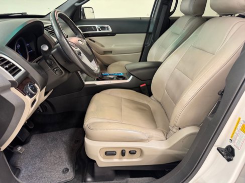 Used 2015 Ford Explorer Limited w/ Equipment Group 301A image 3