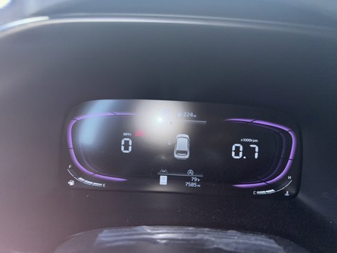 Used 2025 Kia Soul LX w/ LX Technology Package image 5