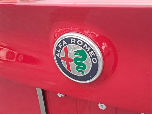 Used 2021 Alfa Romeo Giulia Sprint w/ Sun & Sound Package image 8