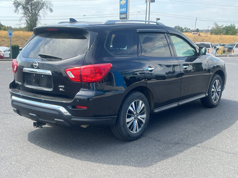 Used 2019 Nissan Pathfinder SL image 3