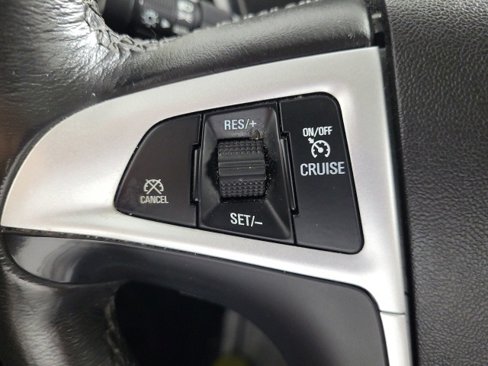 Used 2016 Chevrolet Equinox LTZ w/ Enhanced Convenience Package image 28