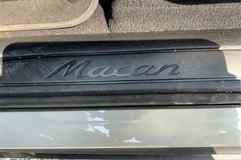 Certified 2020 Porsche Macan image 49