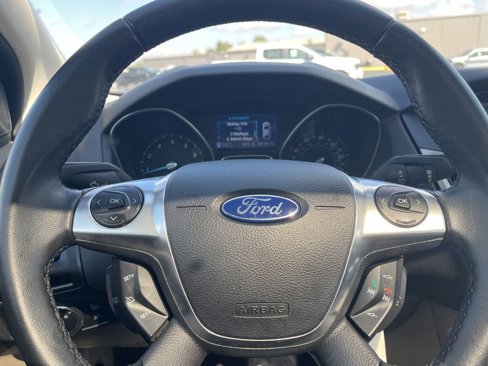 Used 2012 Ford Focus SEL image 15