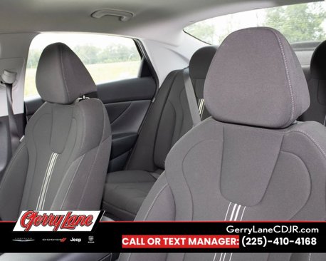 Used 2024 Hyundai Elantra SEL image 14