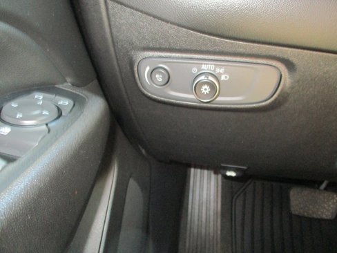 Used 2018 Chevrolet Equinox LT w/ Sun & Infotainment Package image 31