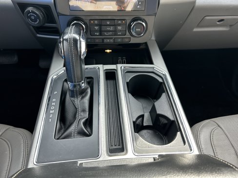Used 2016 Ford F150 Lariat image 27
