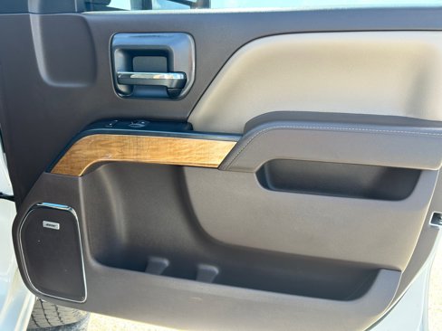 Used 2018 Chevrolet Silverado 2500 LTZ w/ Duramax Plus Package image 12
