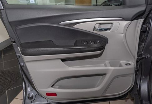 Used 2017 Honda Ridgeline RTL image 7