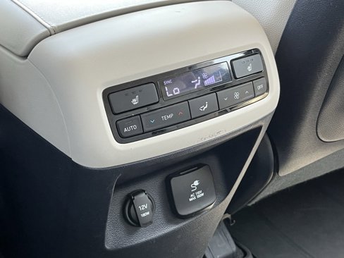 Used 2022 Hyundai Palisade SEL w/ 8P Bench Seat Package image 39