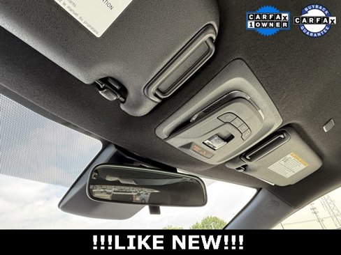 Used 2025 Toyota Corolla SE w/ SE Package image 28