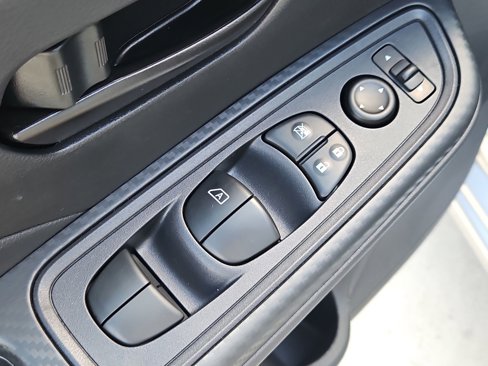 New 2025 Nissan Versa S image 15