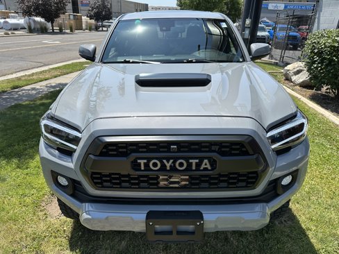 Used 2020 Toyota Tacoma Limited image 13