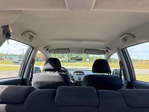 Used 2010 Honda Fit Sport image 15