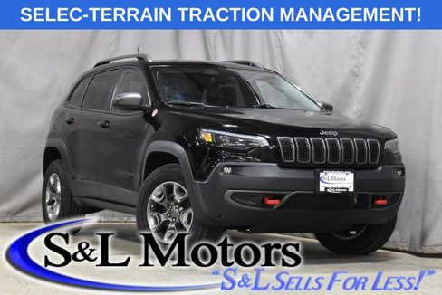 Used 2019 Jeep Cherokee Trailhawk image 1