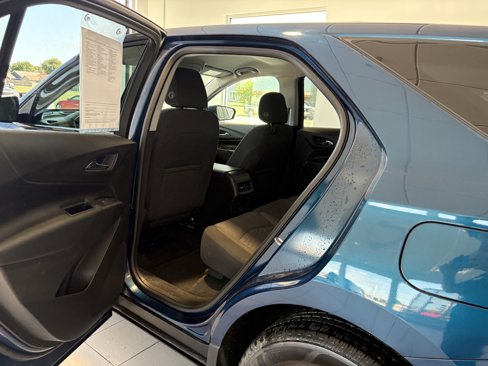 Used 2019 Chevrolet Equinox LT w/ Driver Convenience Package image 21