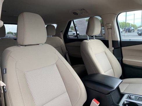 Used 2022 Ford Explorer XLT image 16