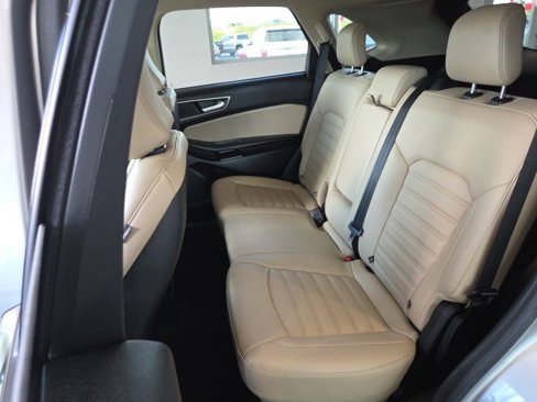 Used 2023 Ford Edge SEL image 10