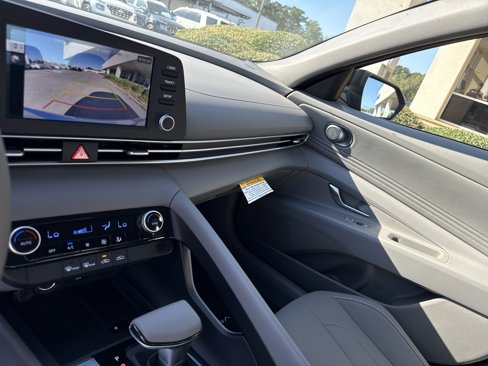 New 2025 Hyundai Elantra Sport image 9