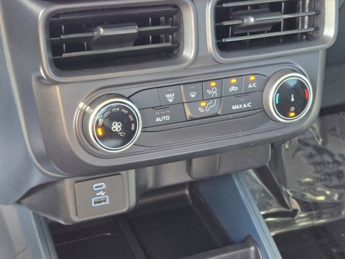 Used 2022 Ford Maverick XL image 25