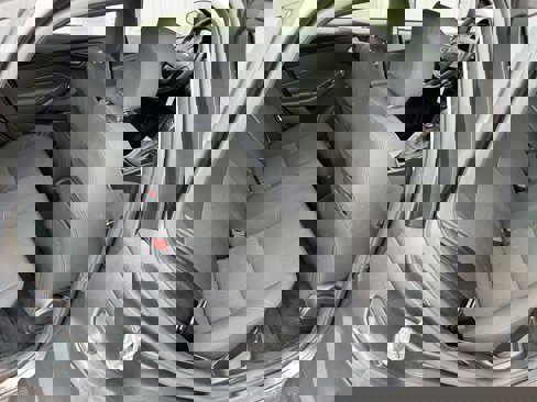 Used 2017 Ford Focus SE image 28