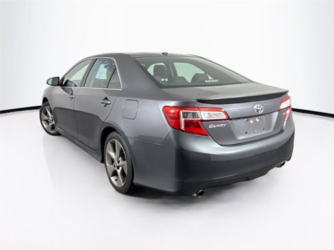 Used 2012 Toyota Camry SE image 8