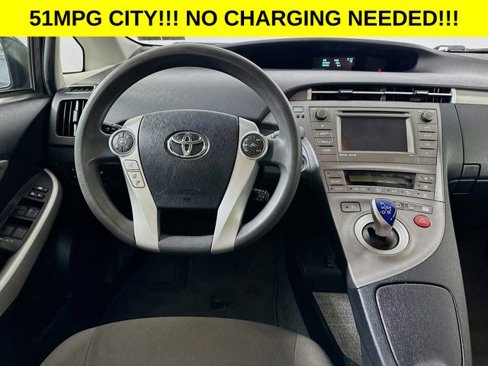 Used 2014 Toyota Prius Plug-In Hybrid image 20