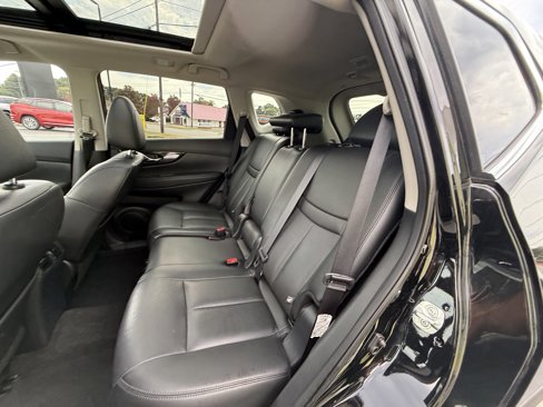 Used 2019 Nissan Rogue SL w/ Premium Package image 33