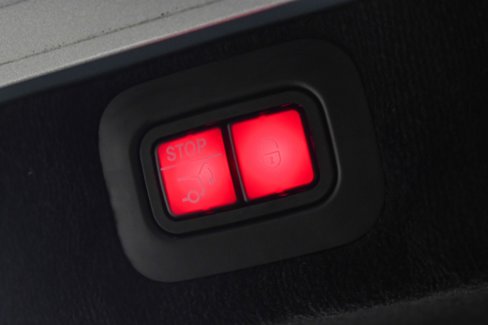 Used 2021 Aston Martin DBX image 8