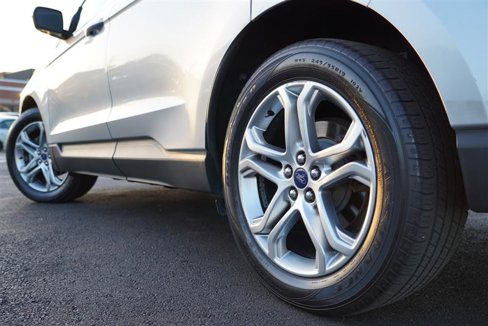 Used 2017 Ford Edge Titanium w/ Technology Package image 23