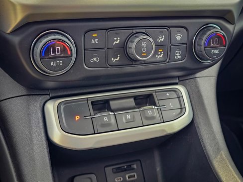 Used 2020 GMC Acadia SLT image 27