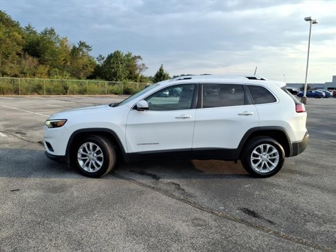 Certified 2019 Jeep Cherokee Latitude w/ Cold Weather Group image 3