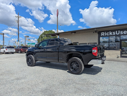 Used 2014 Toyota Tundra SR5 w/ SR5 Upgrade Package image 9