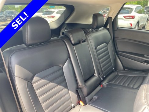 Used 2024 Ford Edge SEL image 19
