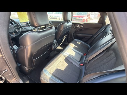 Used 2015 Chrysler 200 S w/ Navigation & Sound Group I image 22