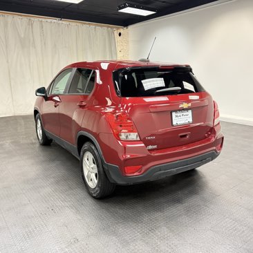 Used 2021 Chevrolet Trax LS w/ Tint and Cruise Package image 3