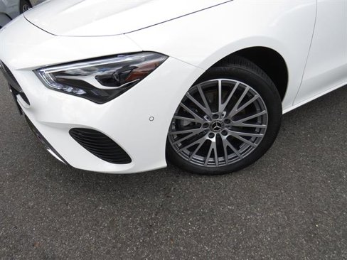 Used 2025 Mercedes-Benz CLA 250 4MATIC image 23