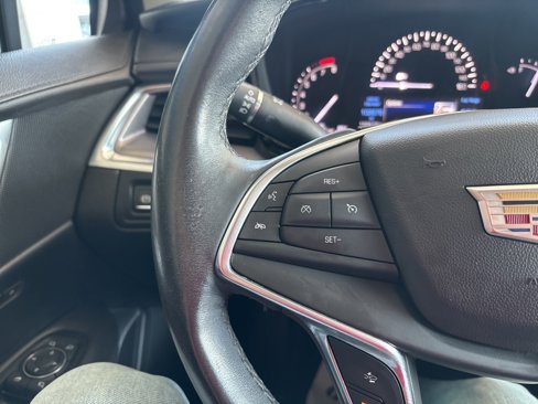 Used 2017 Cadillac XT5 Luxury image 14
